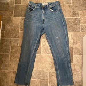 Curve love Abercrombie and Fitch mom jeans!